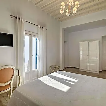 알키온 4* Mykonos Town